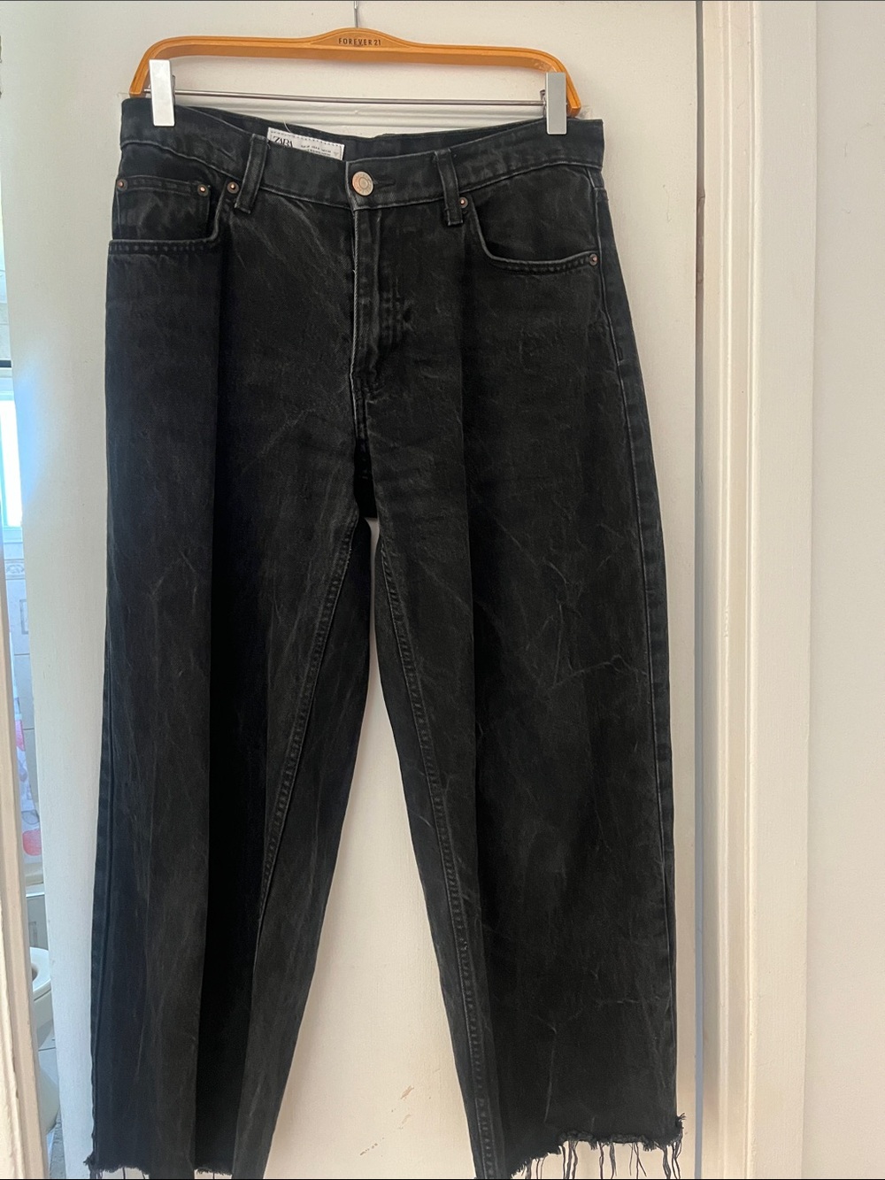 Women Black Washed Straight-Leg Jeans